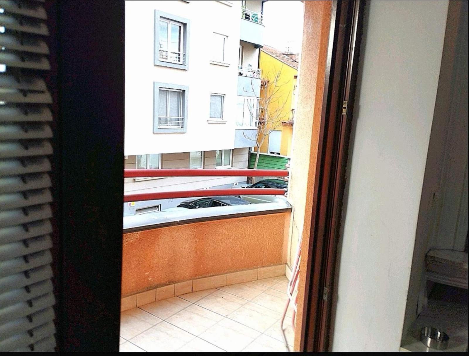 Lovely Square Apartment Purple Velvet Skopje Chambre photo