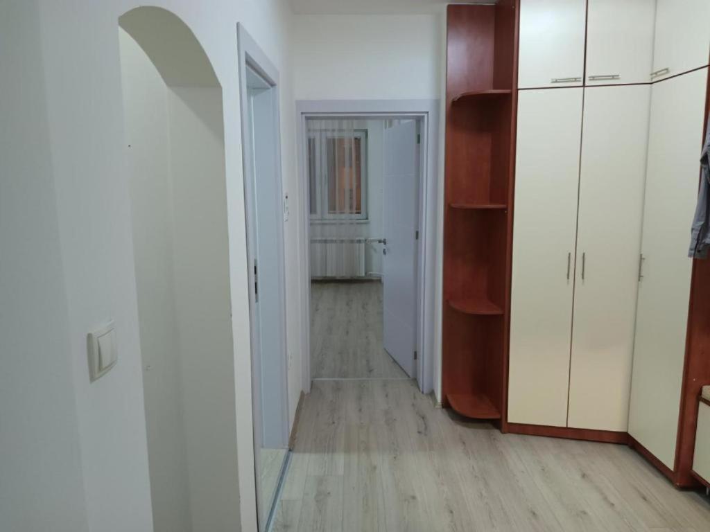 Lovely Square Apartment Purple Velvet Skopje Chambre photo