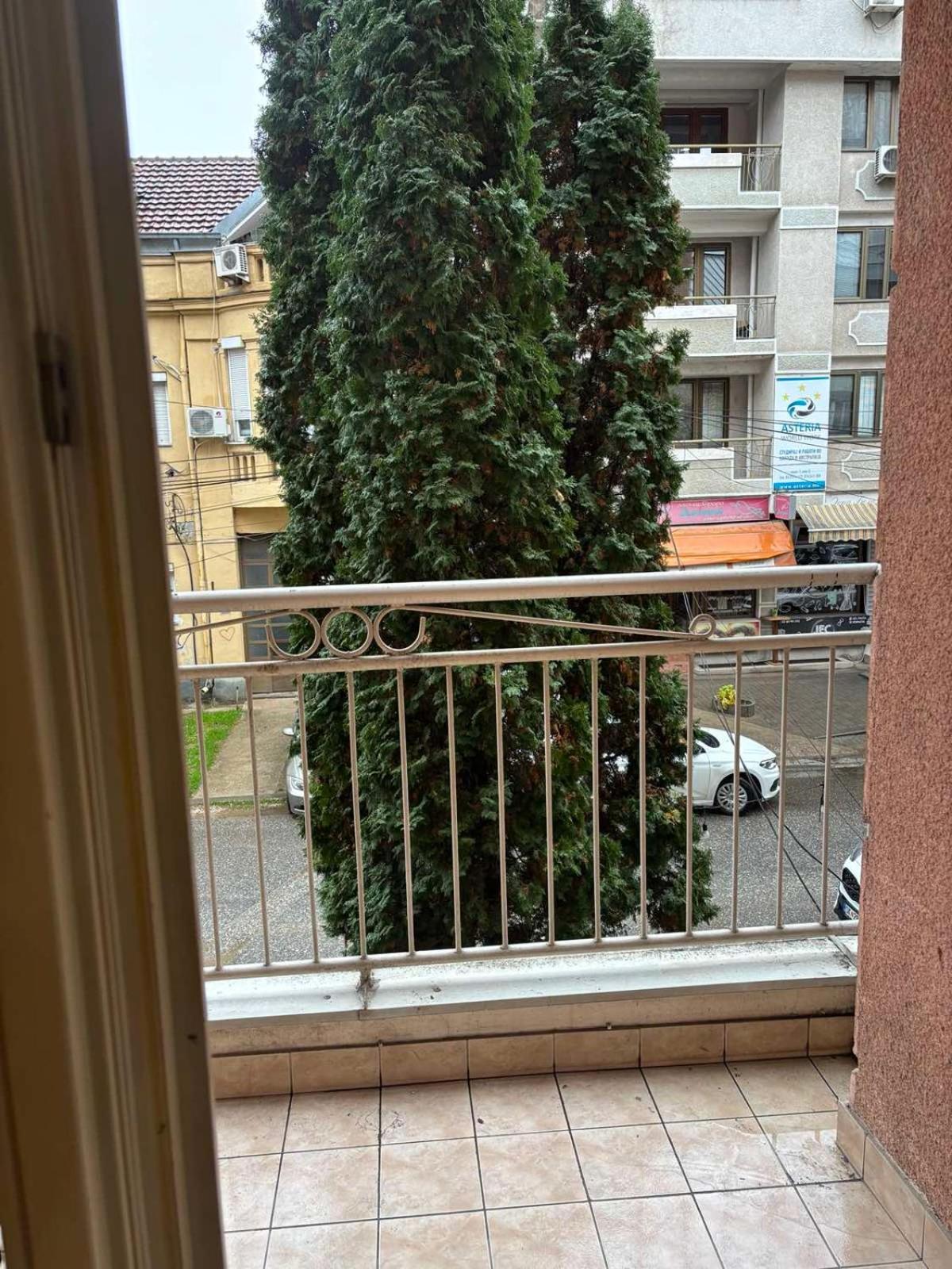 Lovely Square Apartment Purple Velvet Skopje Chambre photo